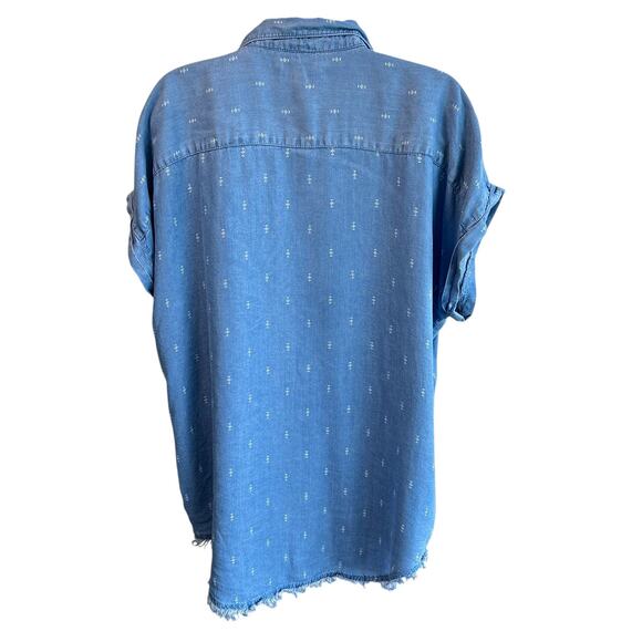 Thread & Supply Blue Chambray White Print Button Up Top Womens Large Western - Picture 2 of 4